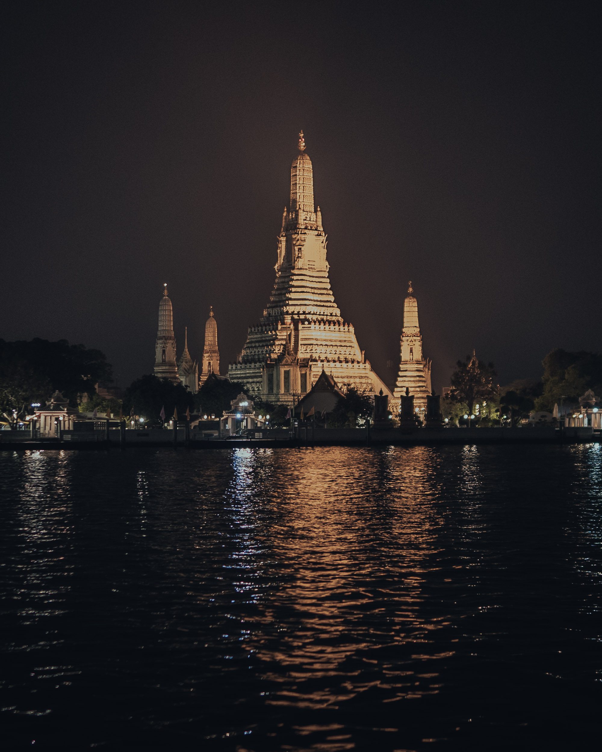 Wat Arun Temple