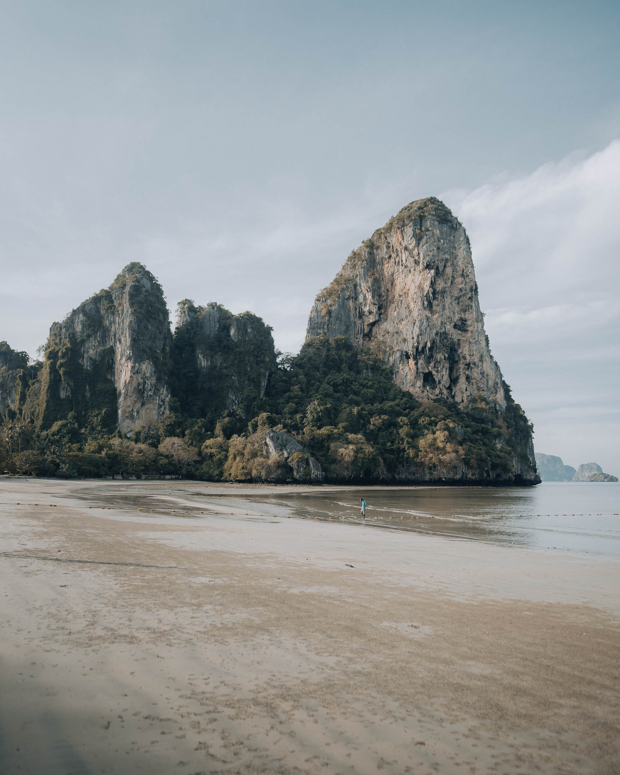 Railay beach at sunrise